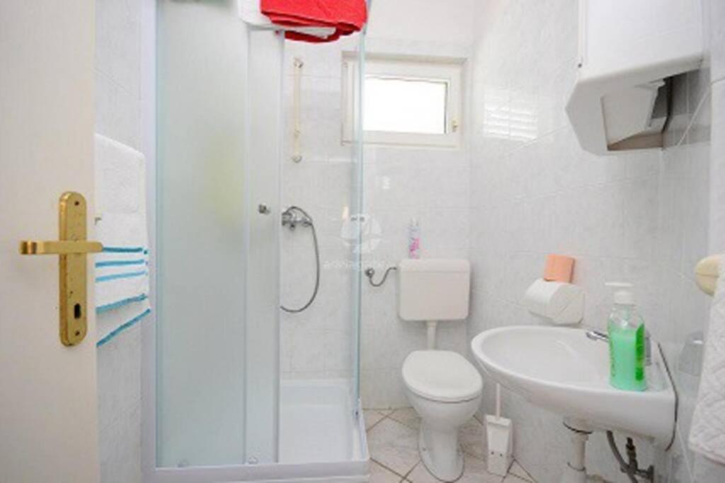 Adriatic Apartman A4 -Rab Kampor Extérieur photo